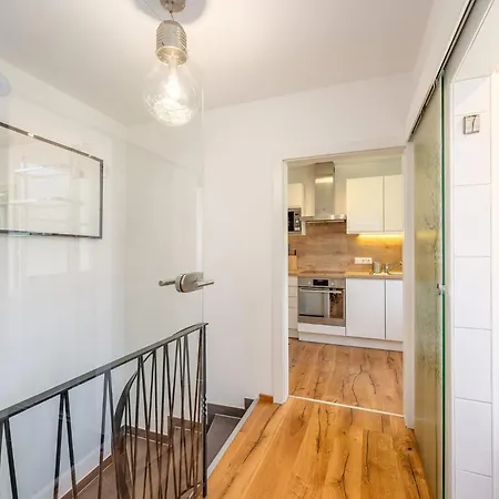 Schmiedbadl - By Mynests * سخلادميخ