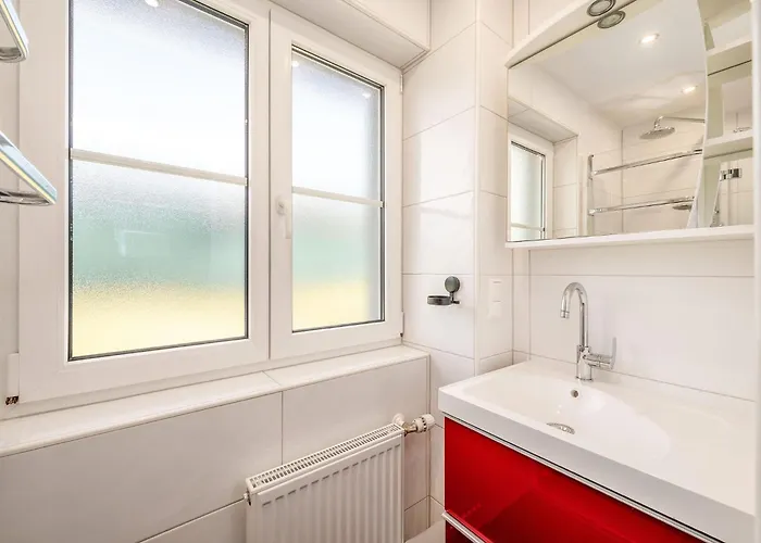 Schmiedbadl - By Mynests * سخلادميخ